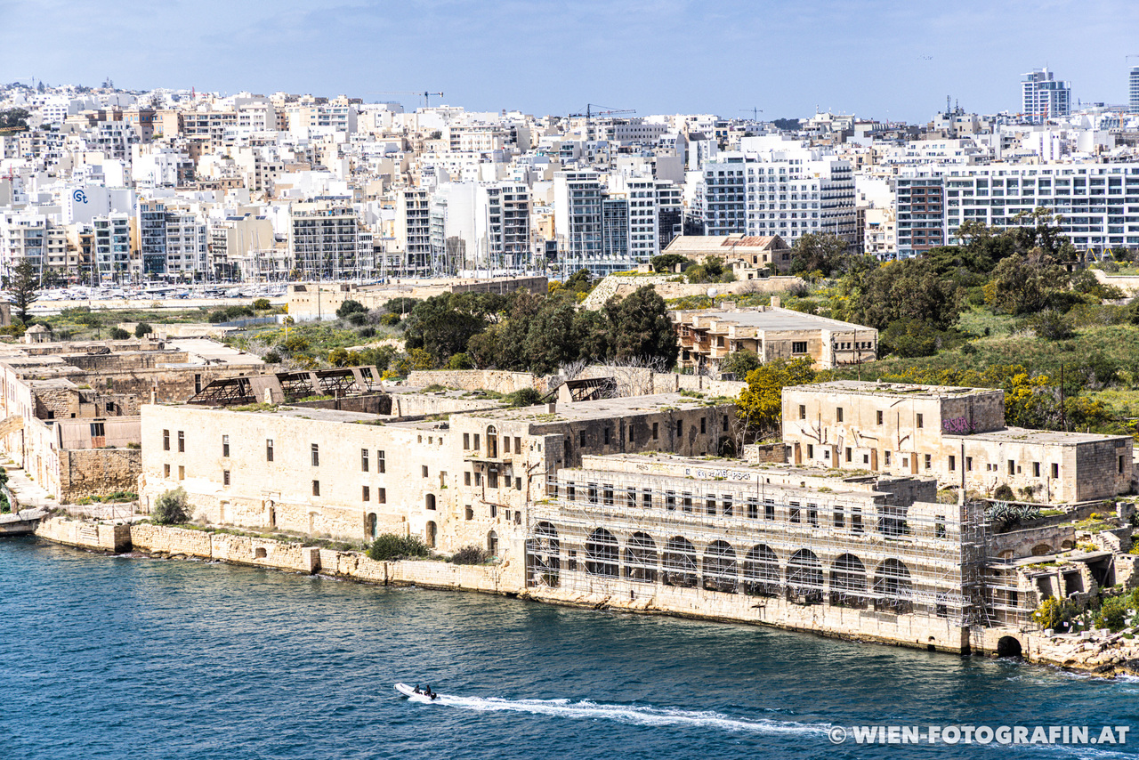 Alte Gebäude auf der Insel Manoel