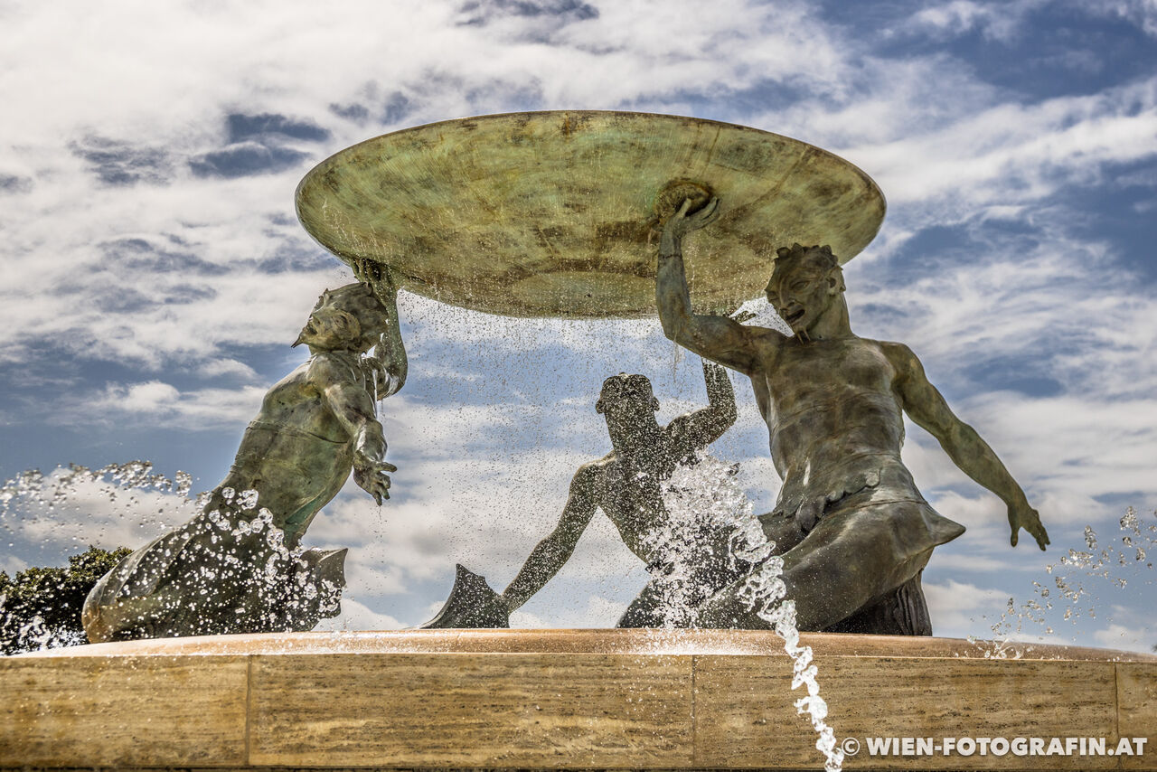 Tritonenbrunnen