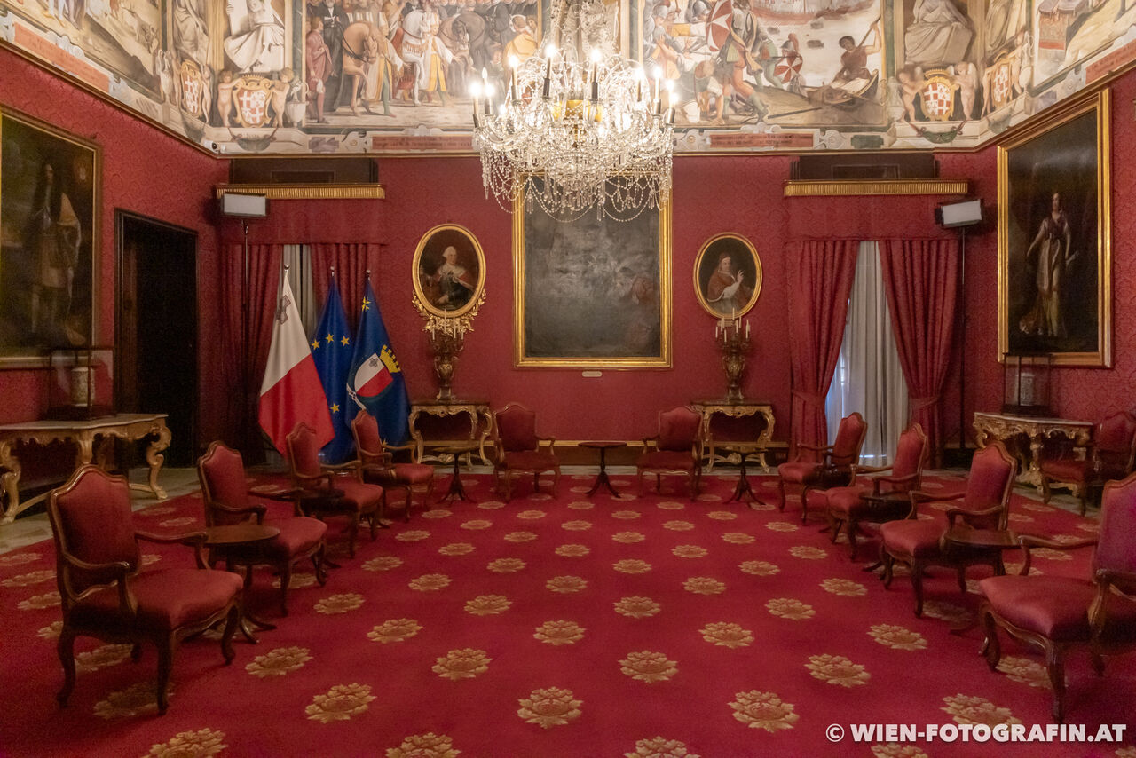 Botschafter-Saal (Roter Staats-Saal)