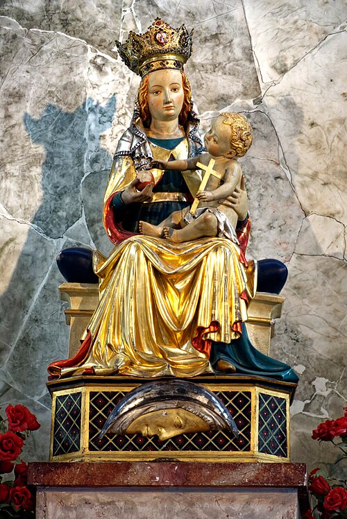 Holger Uwe Schmitt, CC BY-SA 4.0 <https://creativecommons.org/licenses/by-sa/4.0>, via Wikimedia Commons