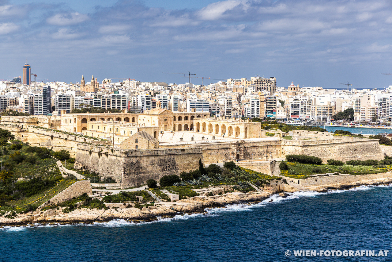 Fort Manoel